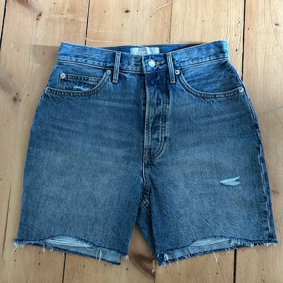 Everlane shorts - Picture 2 of 9